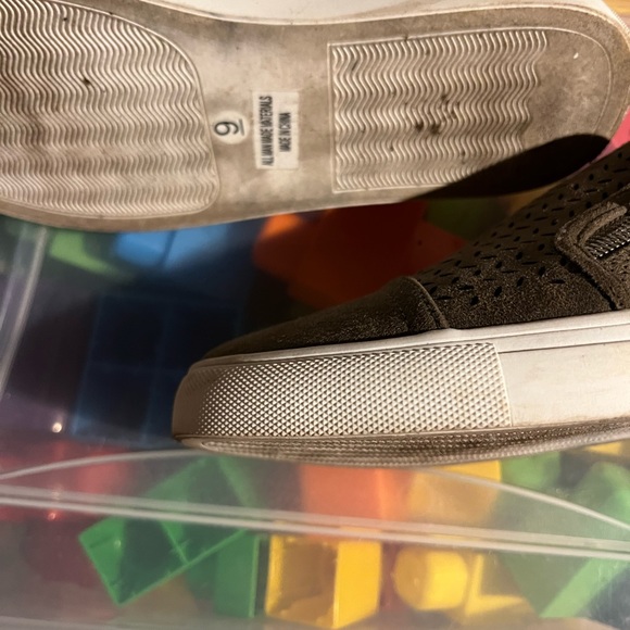 Women Size 9 slip-on shoe - Picture 2 of 4